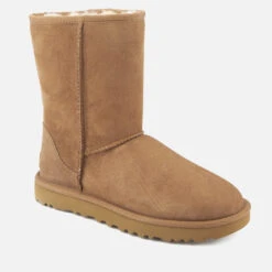 UGG Women's Classic Short II Sheepskin Boots - Chestnut -Vans || Clarks || Ugg Sales 11307810 1434492320757542