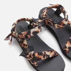 Arizona Love Women's Trekky Fun Sandals - Leopard 9 Arizona Love Women's Trekky Fun Sandals - Leopard -Vans || Clarks || Ugg Sales 12379943 1494760604828114