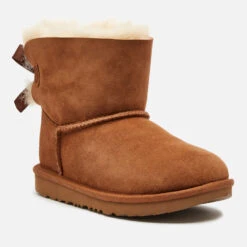 UGG Kids' Mini Bailey Bow Sheepskin Boots - Chestnut -Vans || Clarks || Ugg Sales 12614166 3814804157149833