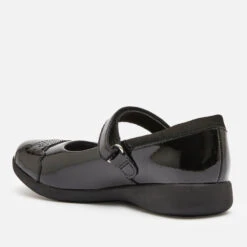 Featured Products -Vans || Clarks || Ugg Sales 13131211 1624883742572316