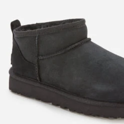 UGG Women's Classic Ultra Mini Sheepskin Boots - Black -Vans || Clarks || Ugg Sales 13152737 1204896920984850