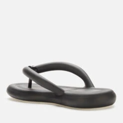 Melissa Women's Flip Flop Free Sandals - Black 7 Melissa Women's Flip Flop Free Sandals - Black -Vans || Clarks || Ugg Sales 13449096 1574933280315712