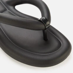 Melissa Women's Flip Flop Free Sandals - Black 9 Melissa Women's Flip Flop Free Sandals - Black -Vans || Clarks || Ugg Sales 13449096 1834933280418810