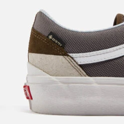 Vans Men's Gore-Tex Old Skool Suede And Canvas Trainers -Vans || Clarks || Ugg Sales 14197492 1895041603760547
