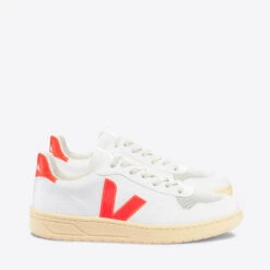 Featured Products -Vans || Clarks || Ugg Sales 14232210 1895029386264213